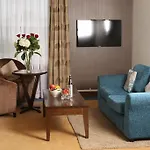 Auburn & Leisure Centre Отель