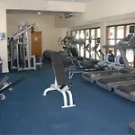 Отель Auburn & Leisure Centre Эннис