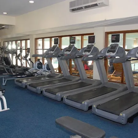 فندق Auburn & Leisure Centre