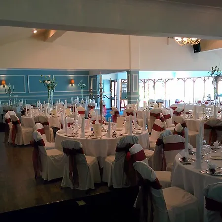 فندق Auburn & Leisure Centre