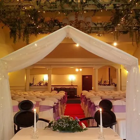 Auburn & Leisure Centre Hotel Ennis