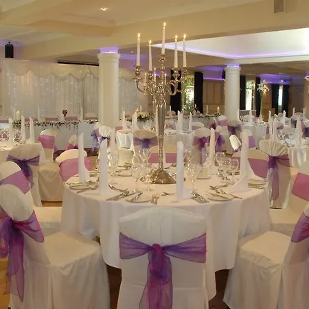 Auburn & Leisure Centre Hotel Ennis