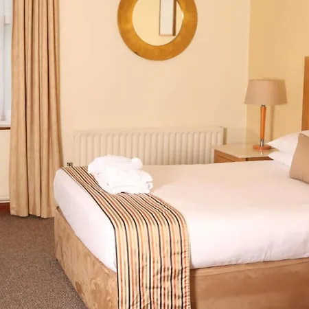 Szálloda Auburn & Leisure Centre 3*