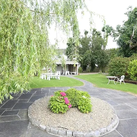 Auburn & Leisure Centre Hotel 3*