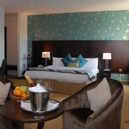 Auburn & Leisure Centre