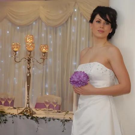 Auburn & Leisure Centre 3* اينيس