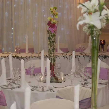 Auburn & Leisure Centre Hotel