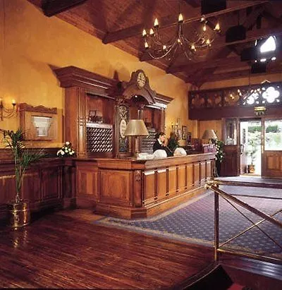 Auburn & Leisure Centre اينيس