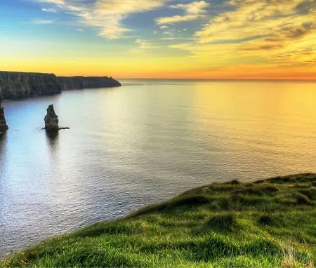 Auburn & Leisure Centre 3*