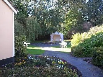 Auburn & Leisure Centre Hotel 3*