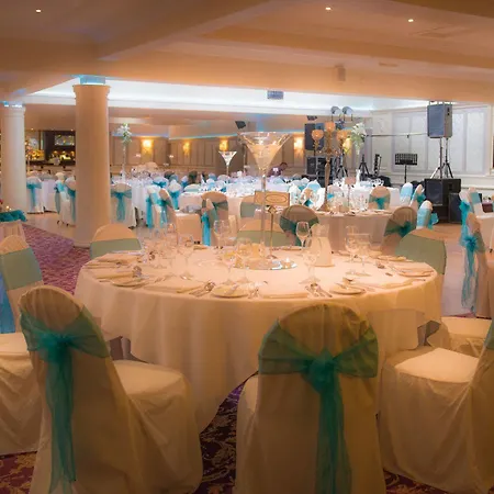 فندق Auburn & Leisure Centre اينيس