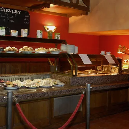 Auburn & Leisure Centre اينيس