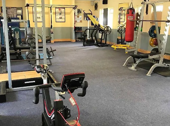 Auburn & Leisure Centre 3* אניס