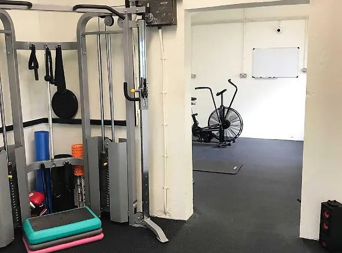 מלון Auburn & Leisure Centre 3*