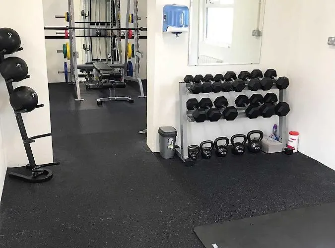 Auburn & Leisure Centre Hotel