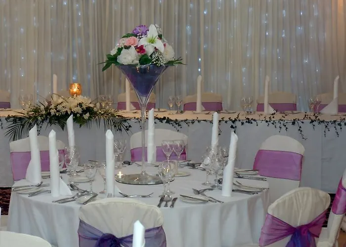 Hotel Auburn & Leisure Centre