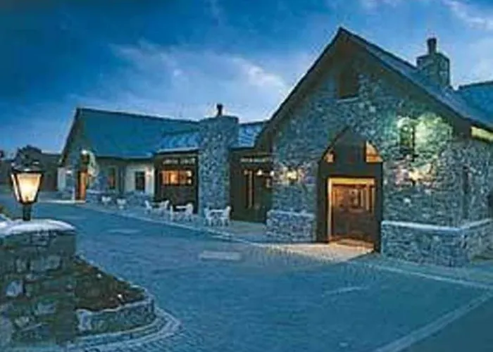 Hotel Auburn & Leisure Centre