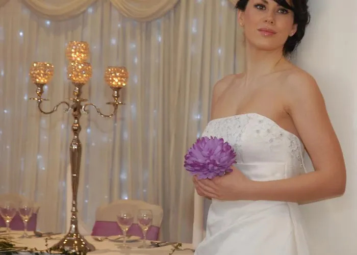 Auburn & Leisure Centre 3* אניס