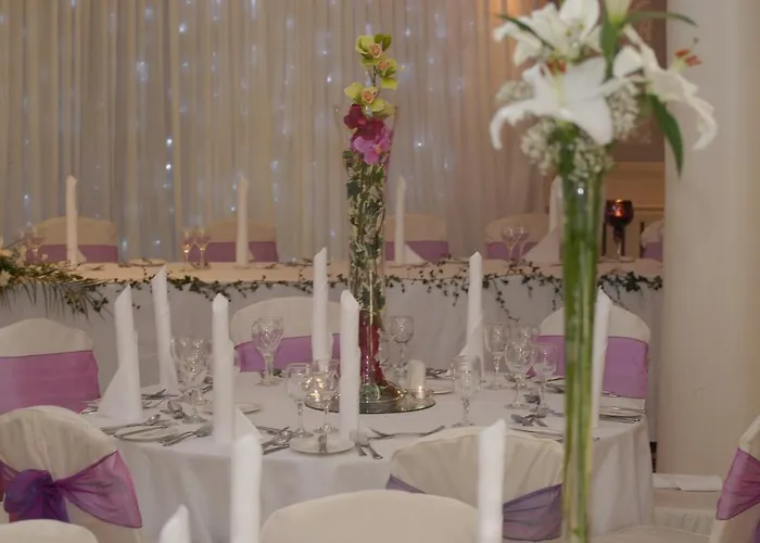 Auburn & Leisure Centre Hotel