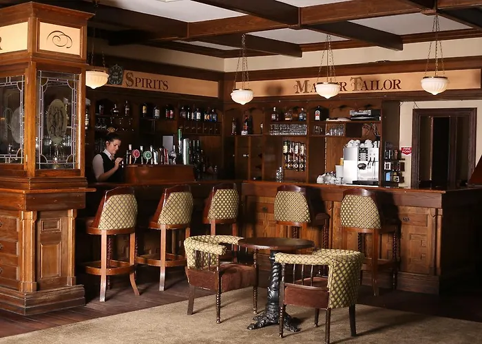 Auburn & Leisure Centre 3*