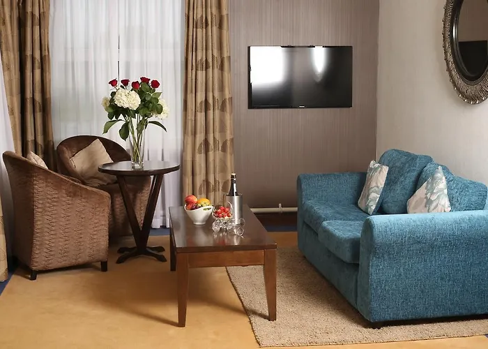 Auburn & Leisure Centre Hotel