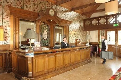 Auburn & Leisure Centre Hotel