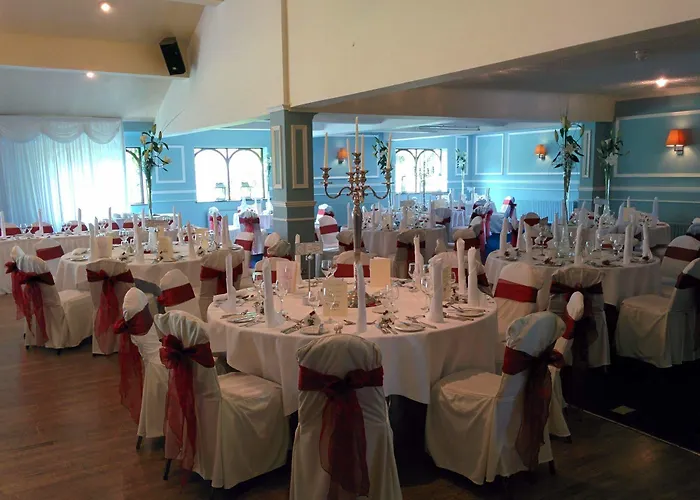 Hotel Auburn & Leisure Centre