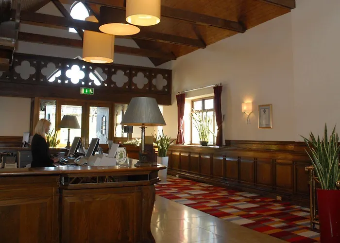 Auburn & Leisure Centre 3*